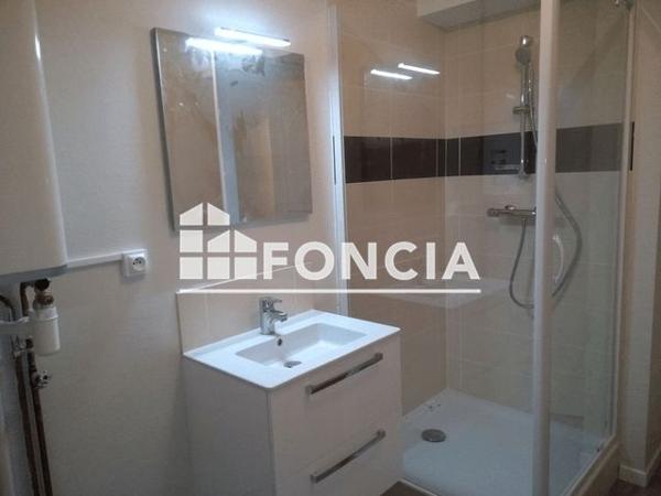 Location Studio 41.3 m² - 16 RUE LEON DES LANDES Mont De Marsan 40000