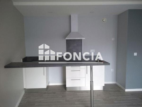 Location Studio 41.3 m² - 16 RUE LEON DES LANDES Mont De Marsan 40000