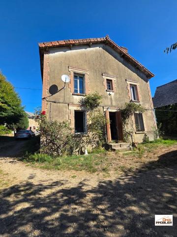 Maison avec grange auvergnate et dépendances