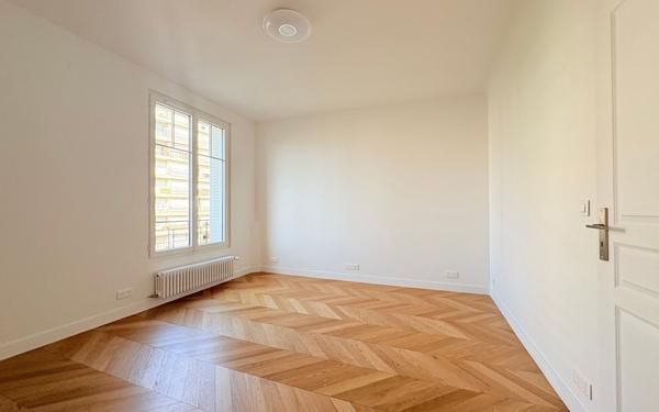 Appartement à vendre    3 pièces • 71,08 m2 Paris 11