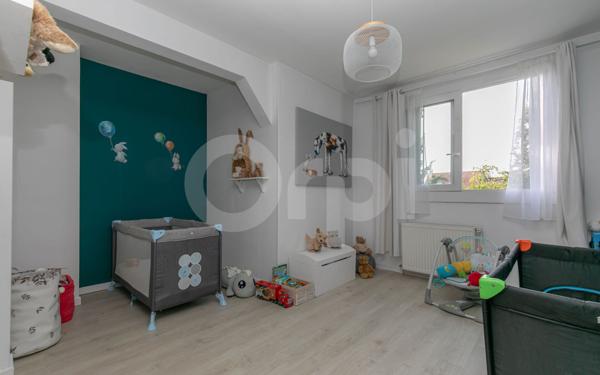 Maison à vendre    5 pièces • 85,53 m2 Chelles