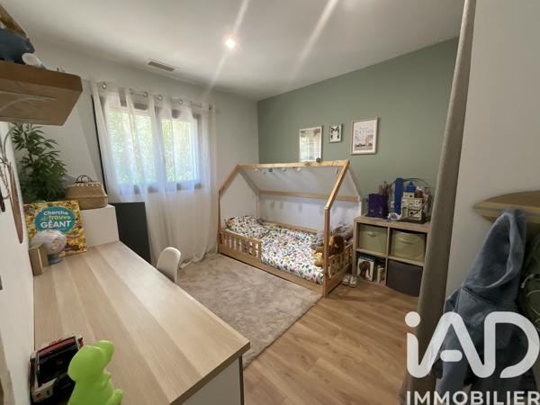 Maison à vendre 4 pièces 125 m² Vinassan