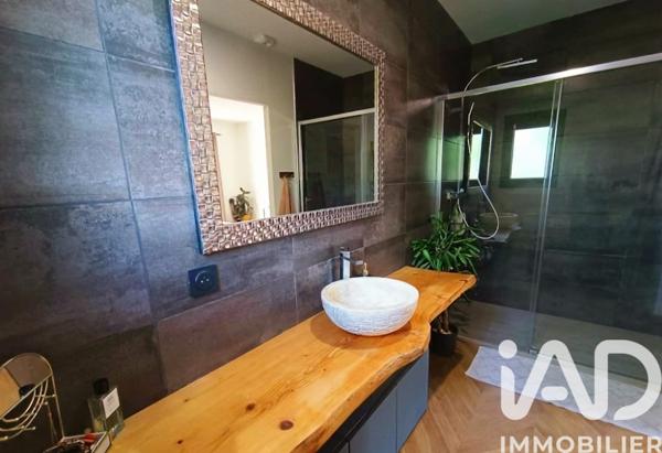 Maison à vendre 4 pièces 125 m² Vinassan