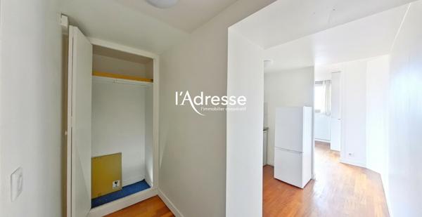Beaugrenelle : Studio 31m2 ensoleillée sans vis à vis