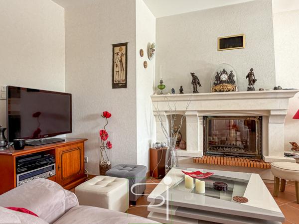 Maison 7 pièce(s) 4 chambre(s) 200 m²