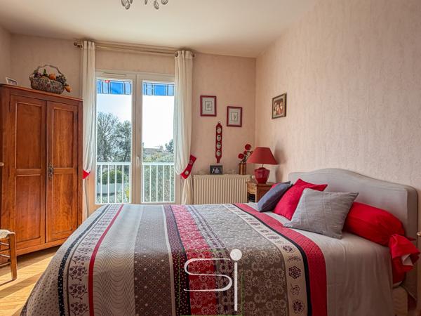 Maison 7 pièce(s) 4 chambre(s) 200 m²
