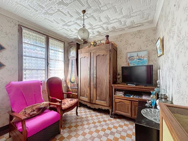 Maison de 79 m² + véranda + 2 garages sur terrain de 360 m² . Secteur Saint-Yves, Nantes