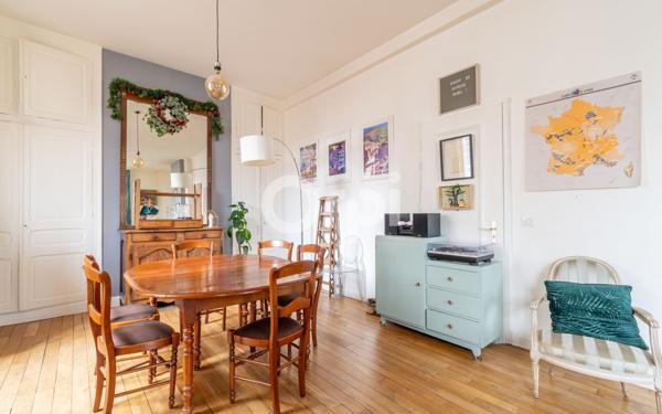 Appartement à vendre    5 pièces •  Reims