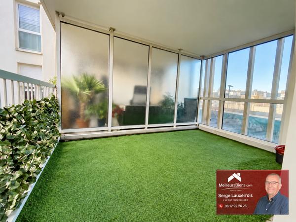 Appartement T3 à louer Villemomble Époque avec terrasse et parking