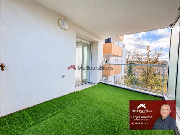 Appartement T3 à louer Villemomble Époque avec terrasse et parking