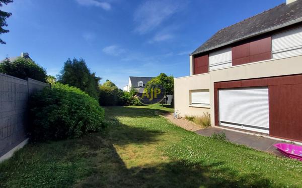 Location maison Pontivy : 1 150 € - AJP Immobilier Pontivy
