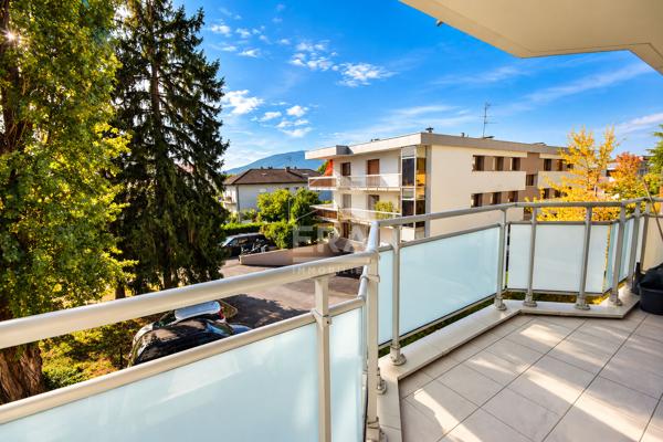 À VENDRE : appartement familial, 4 pièces, 117 m², 2 balcons, garage, cave.