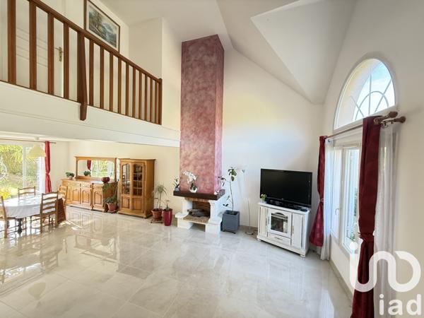 Maison à vendre 5 pièces 142 m² Gressy