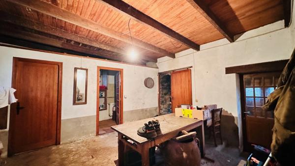 Corps de ferme avec Authenticité et Potentiel Unique à Crozon