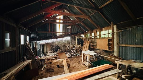 Corps de ferme avec Authenticité et Potentiel Unique à Crozon