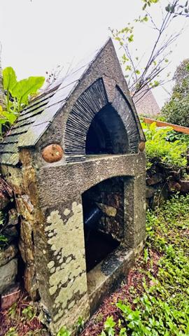 Corps de ferme avec Authenticité et Potentiel Unique à Crozon