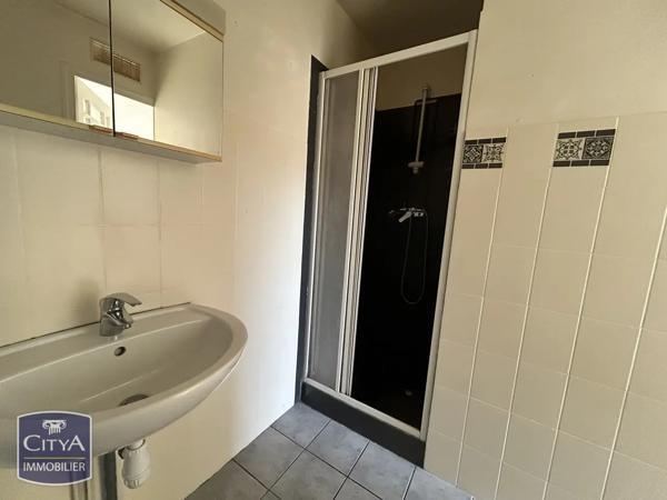 Maison à vendre 3 pièces 58.29m² Mehun-sur-Yèvre (18500)