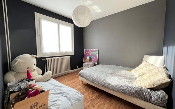 Maison à vendre    5 pièces • 134,86 m2 Carhaix-Plouguer