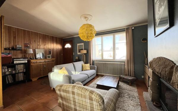 Maison à vendre    5 pièces • 134,86 m2 Carhaix-Plouguer