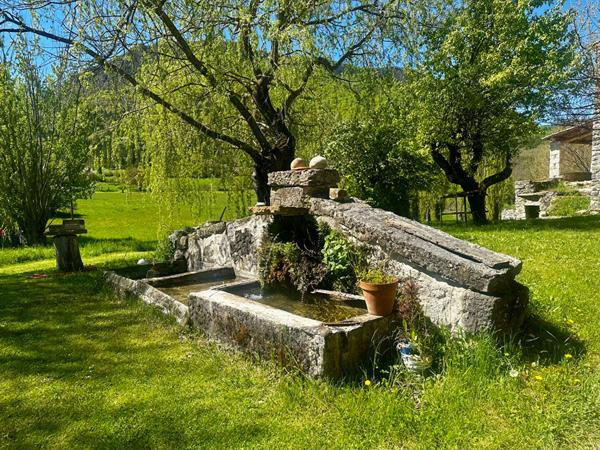 À vendre : Ensemble immobilier de caractère dans les Alpes de haute Provence