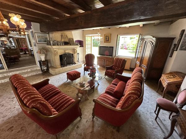 Commerce à vendre à Coteaux-du-Blanzacais (16250) - Charente