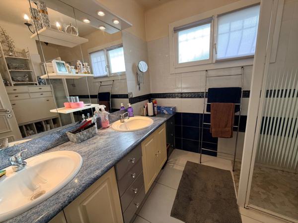 Maison à vendre 3 pièces LE LUC (83)