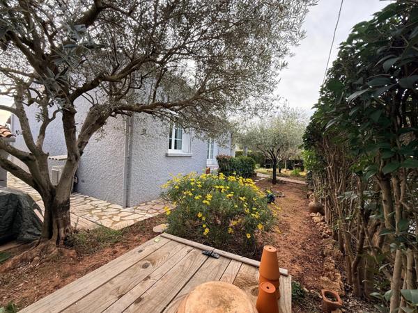 Maison à vendre 3 pièces LE LUC (83)