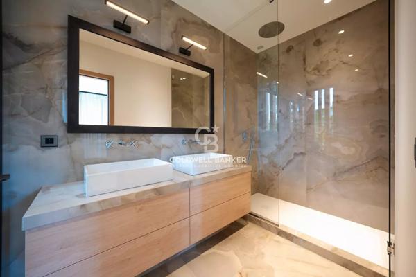 Villa 11 pièces à vendre Mougins - 06250 / Réf: Edouarda