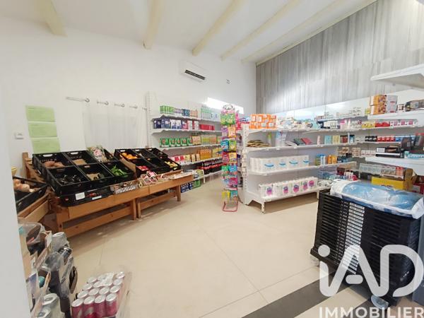 Alimentation​ à vendre 90 m² Comps