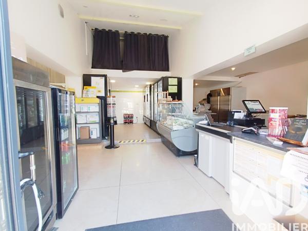 Alimentation​ à vendre 90 m² Comps