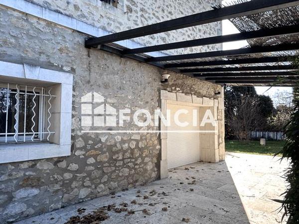 À vendre Maison 13 pièces 325 m² - Avignon 84140