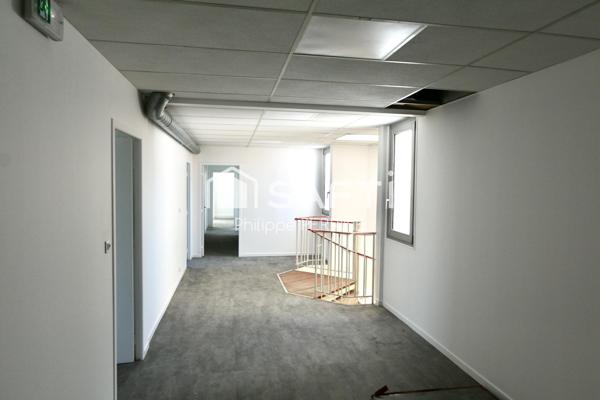 Bureaux de 57 m2 en RDC totalement rénové
