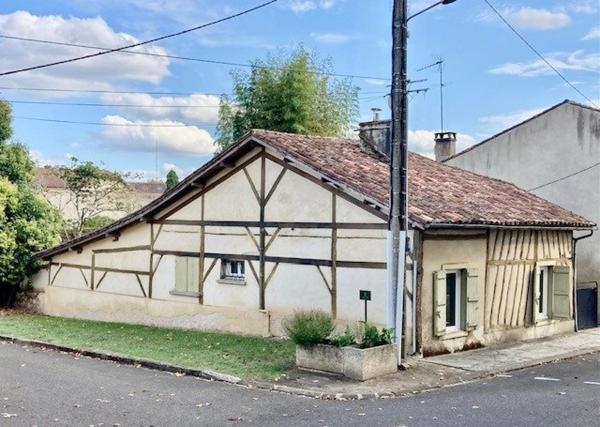 MAISON AVEC JARDIN COEUR DE VILLAGE