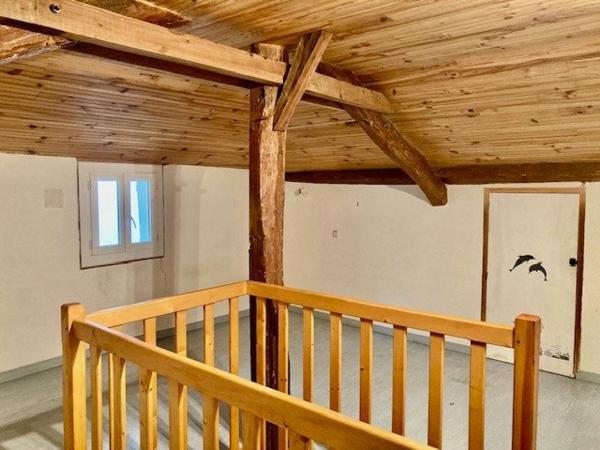 MAISON AVEC JARDIN COEUR DE VILLAGE