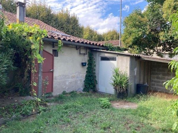 MAISON AVEC JARDIN COEUR DE VILLAGE