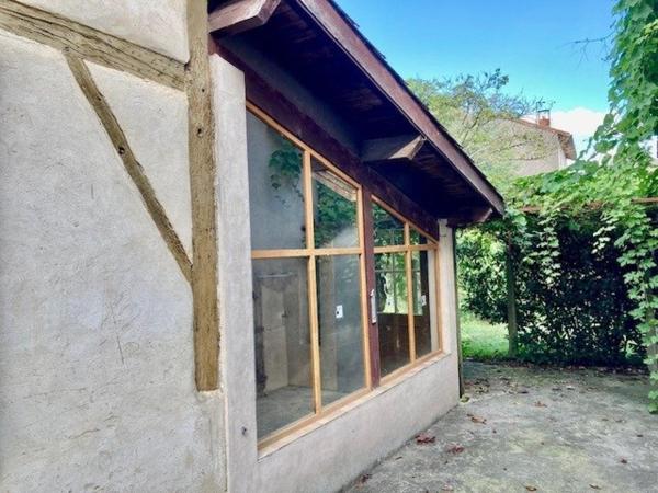 MAISON AVEC JARDIN COEUR DE VILLAGE