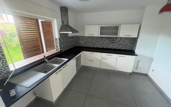 Appartement à vendre    3 pièces •  Cayenne