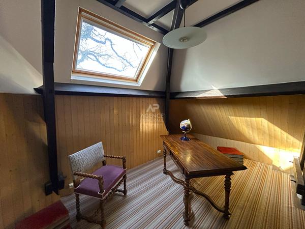 Maison Verneuil Sur Seine 9 pièce(s) 215 m2 €705 000 ** - Référence 1477