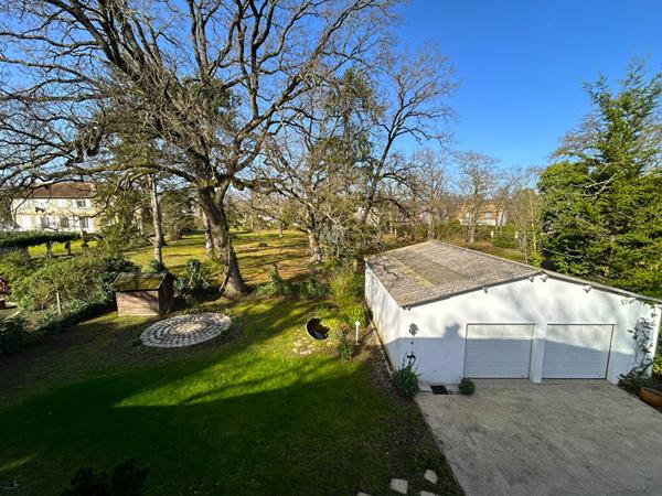 Maison Verneuil Sur Seine 9 pièce(s) 215 m2 €705 000 ** - Référence 1477