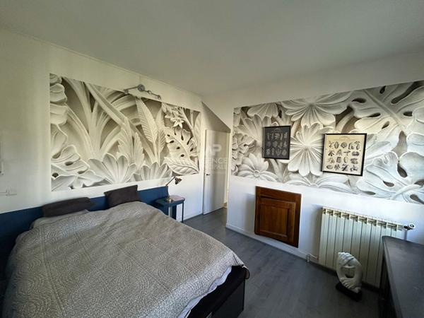 Maison Verneuil Sur Seine 9 pièce(s) 215 m2 €705 000 ** - Référence 1477