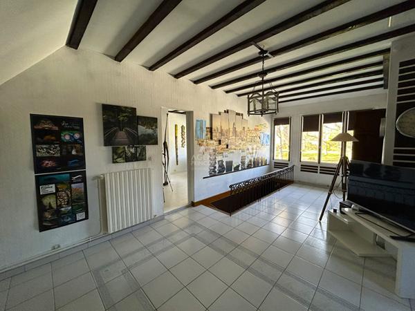 Maison Verneuil Sur Seine 9 pièce(s) 215 m2 €705 000 ** - Référence 1477