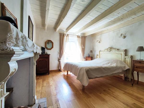 Longère à vendre à Moustoir-Ac 3 chambres - 4860 M² de terrain - piscine