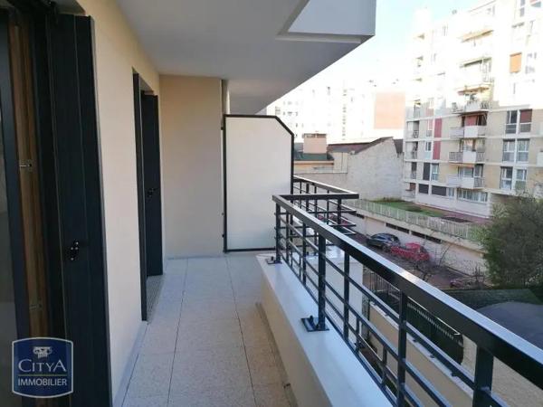 Appartement à louer 2 pièces 40.4m²