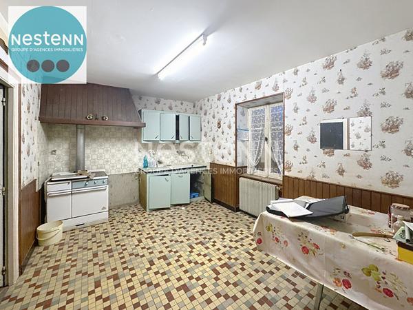 Maison à rénover avec grand terrain constructible à Maves - 140 000 €