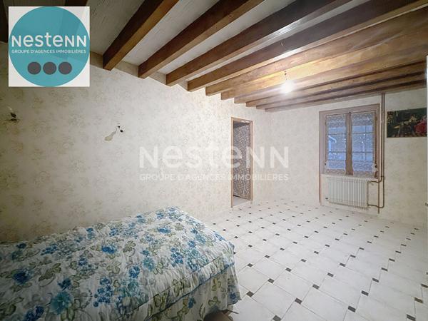 Maison à rénover avec grand terrain constructible à Maves - 140 000 €