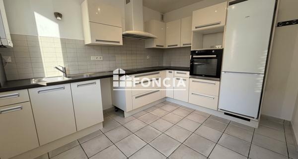 Location Appartement 3 pièces 85 m² - Besançon 25000
