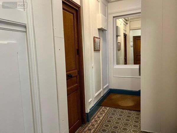 Appartement à louer à Paris 18e arrondissement à Paris (75018), ref : 76065-L364