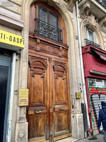 Appartement à louer à Paris 18e arrondissement à Paris (75018), ref : 76065-L364