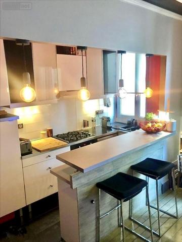 Appartement à louer à Paris 18e arrondissement à Paris (75018), ref : 76065-L364