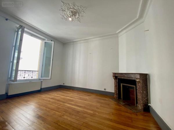 Appartement à louer à Paris 18e arrondissement à Paris (75018), ref : 76065-L364